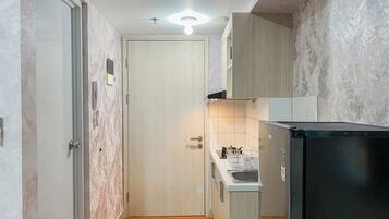 Studio | Private kitchen | Fridge, stovetop, rice cooker