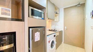 Studio | Cuisine privée | Réfrigérateur, micro-ondes, plaque de cuisson, cuiseur de riz