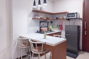 Appartement | Cuisine privée | Réfrigérateur, micro-ondes, plaque de cuisson, cuiseur de riz