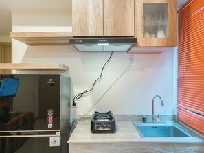 Private kitchen - Best Deal And Restful 2Br Meikarta Apartment (Cikarang)