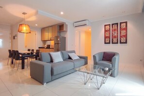 Interior - Wonderful And Relaxing 3Br At The Via And The Vue Apartment (Surabaya)