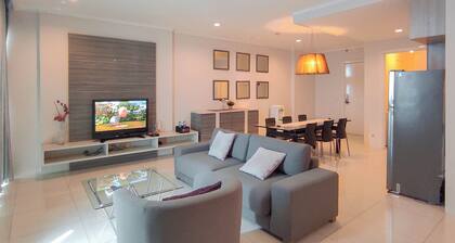 Wonderful And Relaxing 3Br At The Via And The Vue Apartment