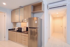 Apartment | Private kitchen | Fridge, microwave, stovetop, rice cooker