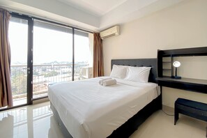 Studio | Free WiFi - Highrise Studio At Apartment Beverly Dago (Bandung)