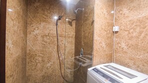 Apartment | Bathroom - Beautiful And Homey 2Br At Grand Sungkono Lagoon Apartment (Surabaya)