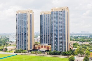 Exterior - Cozy And Simply Look 1Br At Branz Bsd City Apartment (Pagedangan)