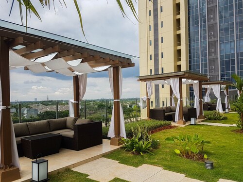 Cozy And Simply Look 1Br At Branz Bsd City Apartment