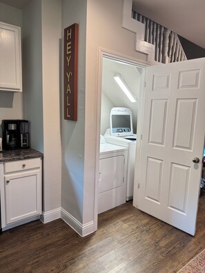 Interior - Welcome to Camp Tejas!
Kayaks, Peddle Boat and outdoor pavilion included. (Mabank)