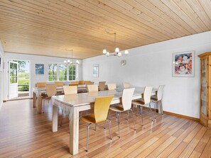 Dining - Luxury Retreat With Amenities - By Traum Ferienwohnungen (Kjellerup)