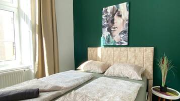 1 Schlafzimmer, BĂŒgeleisen/BĂŒgelbrett, BettwĂ€sche