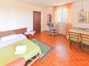 Căn hộ | 2 phòng ngủ, trang bị nội thất với thiết kế riêng biệt 