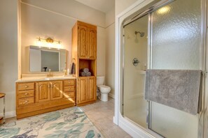 Shower, towels, soap, shampoo