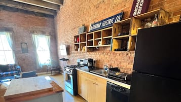 Geladeira, fogão, cooktop, lava-louças