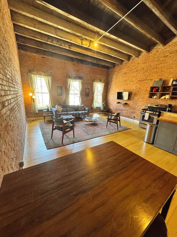 Smart TV - Stylish loft in the heart of downtown Troy with onsite parking (Troy)