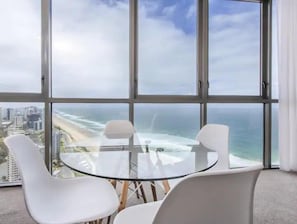 Apartamento | Opções para refeição no quarto