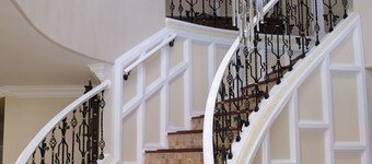 Modern Luxury Retreat near Las Vegas Strip/Airport