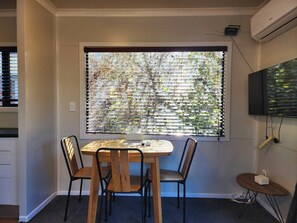 Dining - A Stone's Throw From Town (Cosy Home) (Dunedin)