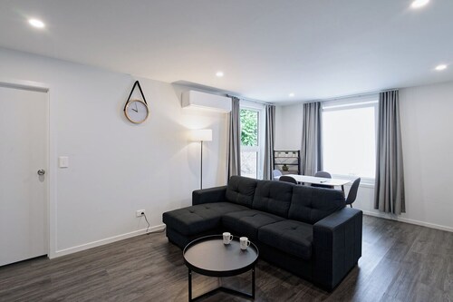 Modern Central Apartment, Flexible Bed Options