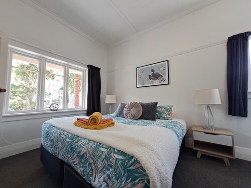 St Clair Stay – Walk to the Surf - 2 bedrooms