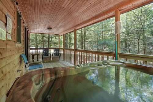 Mingo Cabin at Big Pine Retreat | Hot Tub, Trails