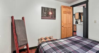 Mingo Cabin at Big Pine Retreat | Hot Tub, Trails
