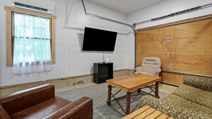 Smart-TV, peis og DVD-spiller