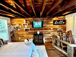 The Barn | 1 bedroom, individually decorated, individually furnished, free WiFi