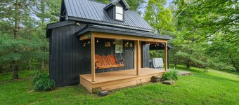 Love Shack Cabin | Hocking Hills, Couples Retreat