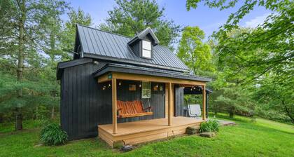 Love Shack Cabin | Hocking Hills, Couples Retreat