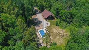 Exterior - Grizzly Ridge | Hocking Hills, Pool, Hot Tub (Logan)