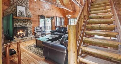 Grizzly Ridge | Hocking Hills, Pool, Hot Tub