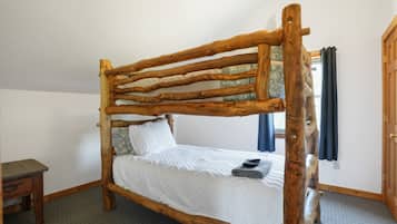 3 bedrooms, WiFi, bed sheets