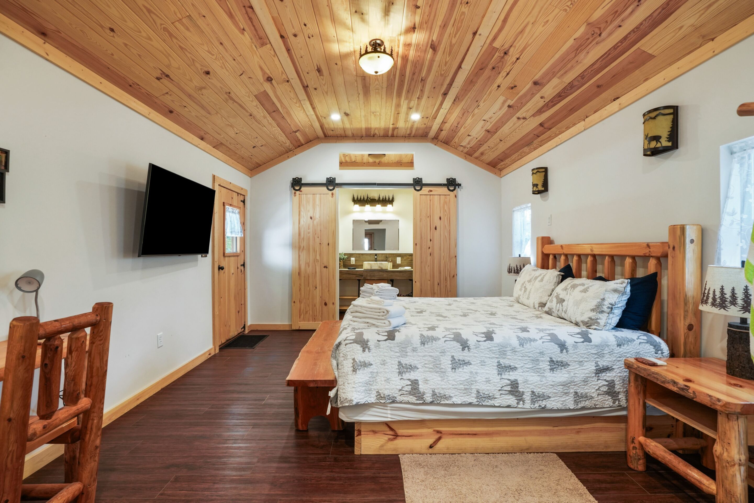 1 dormitorio, escritorio, tabla de planchar con plancha y wifi gratis