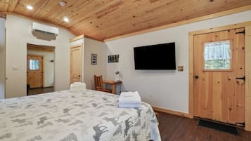 1 chambre, bureau, fer et planche à repasser, Wi-Fi gratuit
