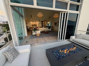Terrace/patio - Exclusive 5-Level Waterfront Solstice House on Sarasota Bay (Sarasota)