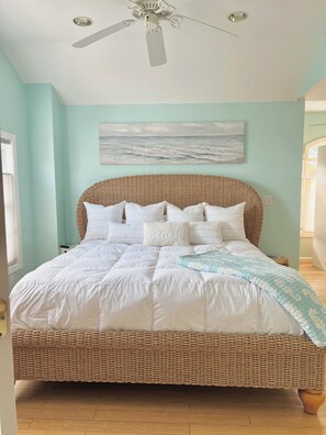 3 slaapkamers, een bureau, een strijkplank/strijkijzer, wifi