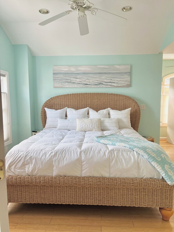 3 bedrooms, desk, iron/ironing board, WiFi