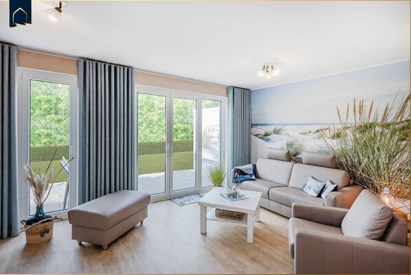 TV, stereo - Usedom-Idyll - Comfortable vacation home "Usedom - Idyll" (Loddin)