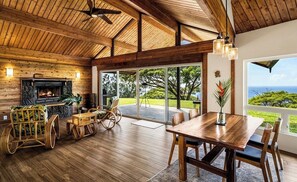 Dining - Nature Lover's Dream Hawai'i (Kealakekua)
