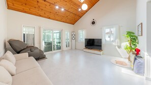 Basic Room, 5 Bedrooms (uramstay) | Exterior