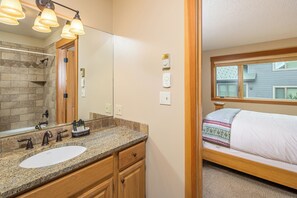 Hair dryer, towels, soap, shampoo - Ski In/ Ski Out, Wood Burning Fireplace, Great Location (Big Sky)