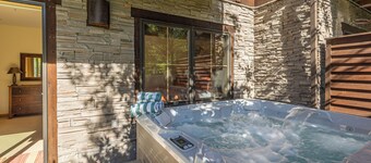 Private hot tub, multiple private decks, near Town Center - Spanish Peaks Perfection
