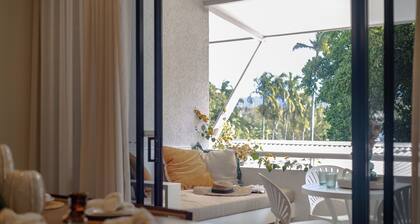 Monsoon Luxury Apartment in the heart of Macrossan Street