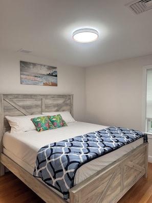 4 makuuhuonetta, silitysrauta/-lauta, vauvan matkasänky, ilmainen Wi-Fi