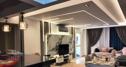 Spacious 3-bedroom apartment with excellent view , WiFi, AC in brilliant Cairo