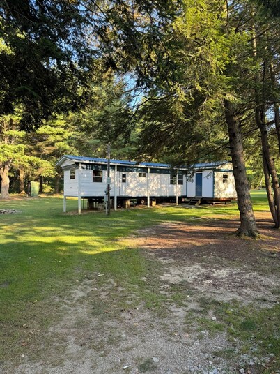 Private & Cozy! Close to the Clarion River & State Parks!- Camp Harv est.1994