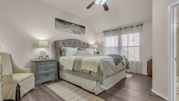 4 habitaciones, tabla de planchar con plancha, cuna de viaje y wifi