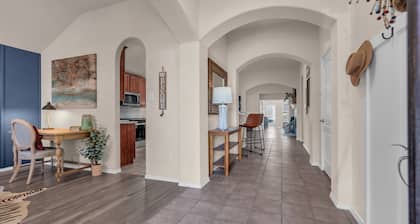 Spacious Oasis 4-bedroom home set up for traveling with kids, in ❤️ of DFW