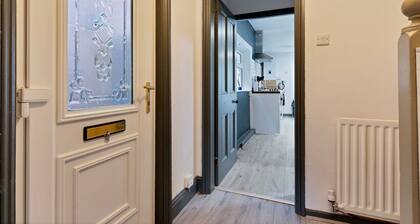 The Old Brewery: Central Cottage