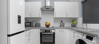 Sophies House, central with parking